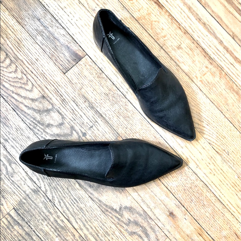 Frye Kenzie Venetian Flats